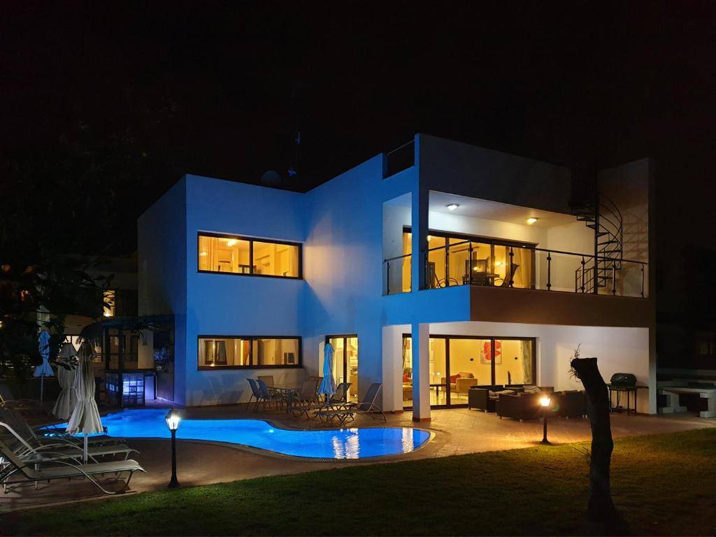 villa 13 6